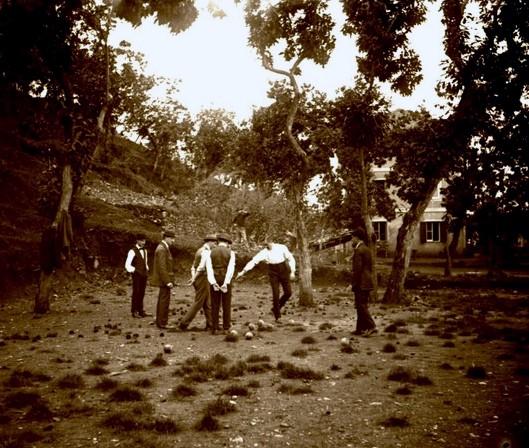Partita delle bocce in Campopiano (taglio)