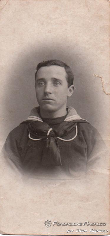 Foto ritratto di marinaio