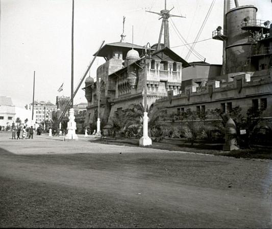 Padiglione della Regia Marina. Arsenale visto di fianco (taglio)