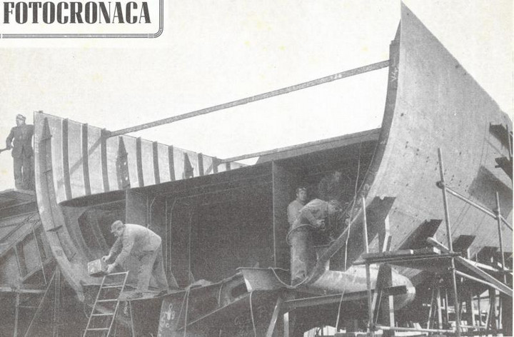 p. 5 - una nave in costruzione al Cantiere di Livorno