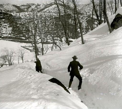 Molini. Battaglia nella neve (taglio)