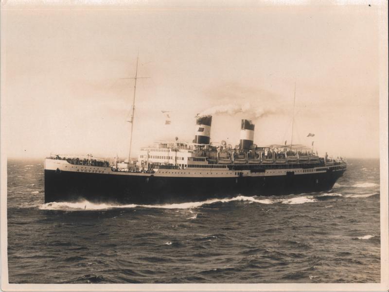 Augustus in navigazione