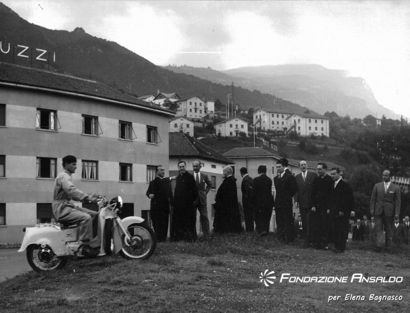 Moto Guzzi - visita dell'arcivescovo Giuseppe Siri