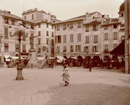 Chiavari. Piazza Mazzini (taglio)