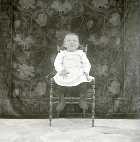 Ritratto di bambino (taglio)