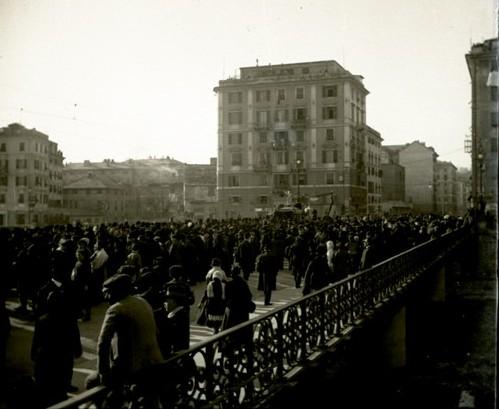 Funerali di Mons. Tommaso Reggio Arcivescovo di Genova a Ponte Pila (taglio)