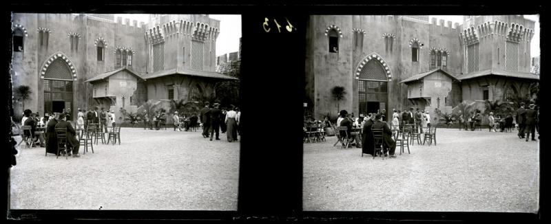 Caffè all'ingresso della Mostra Coloniale (originale)