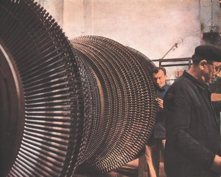 Rotore Ansaldo prima del montaggio, novembre 1953, anno I, n. 6 - p. 57