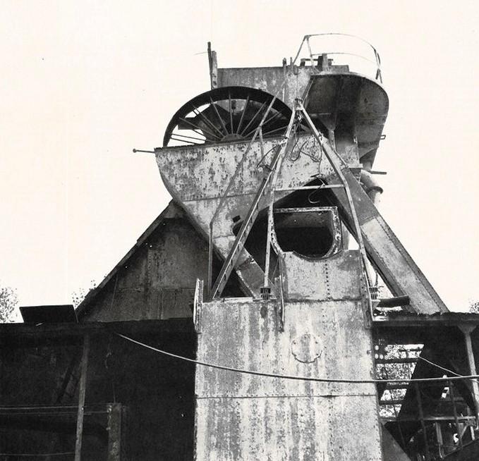 Le draghe nella laguna veneta a S. Giorgio di Nogaro (UD), settembre - ottobre 1956, anno IV, n. 5 - p. 53