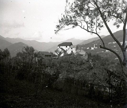 Serino. La torre e cascina