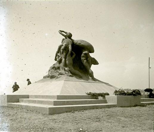 Monumento ai Mille (taglio)
