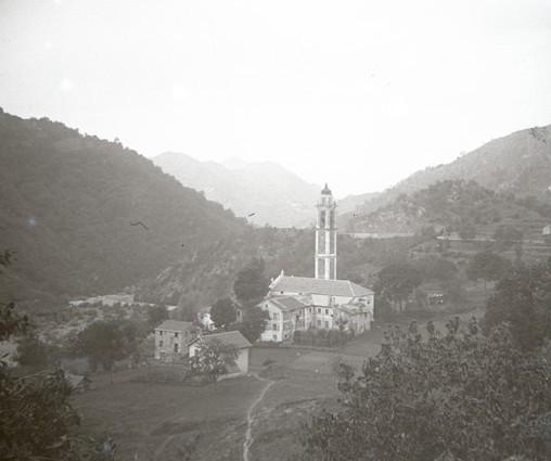 Laccio. Chiesa (taglio)