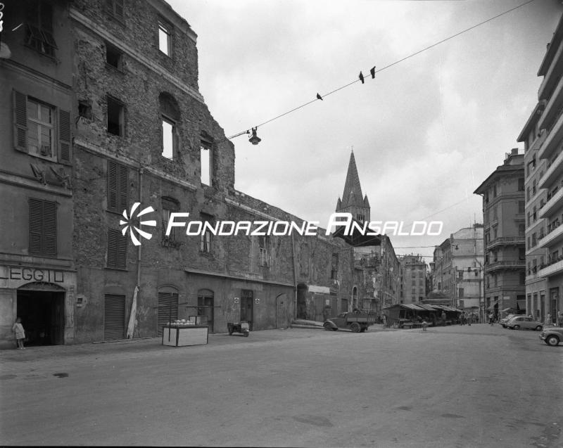 Genova - piazza Sarzano