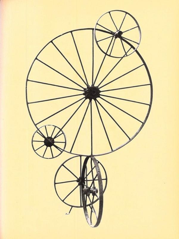Terza di copertina - scultura di ferro di Ettore Colla esposta alla Quadriennale, gennaio - febbraio 1956, anno IV, n. 1