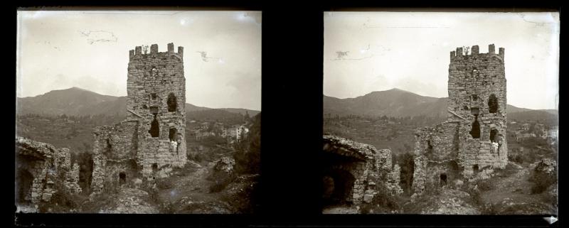 Torriglia. Il Castello - Torrione (originale)