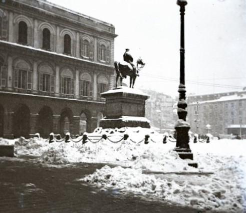 Piazza De Ferrari - Monumento Garibaldi (taglio)