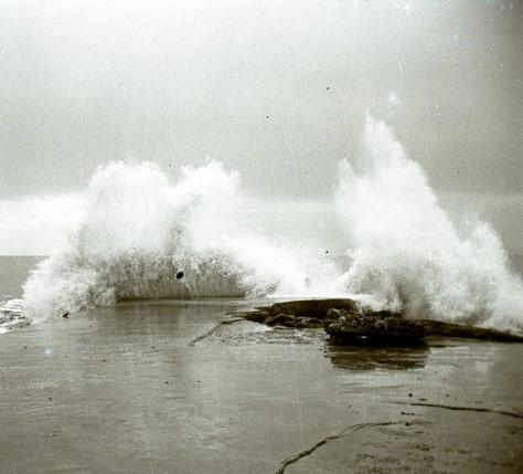 Lido d'Albaro. Mareggiata (taglio)