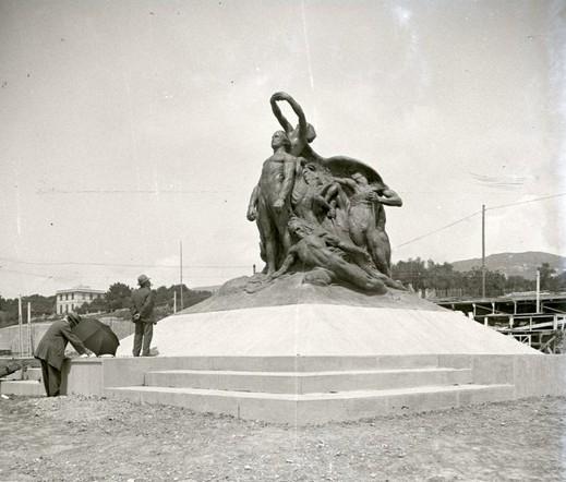 Monumento ai Mille (taglio)