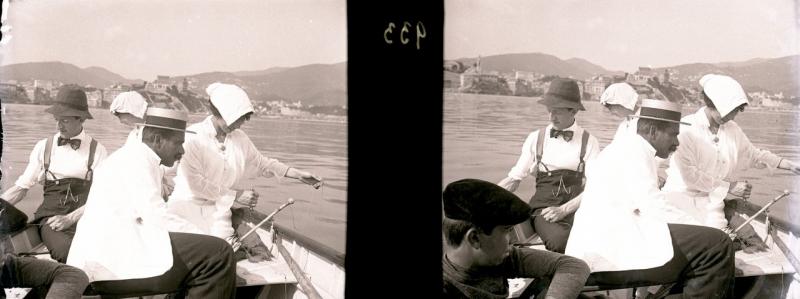 Pesca con la lenza in barca (originale)
