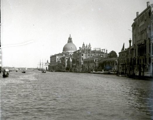 Canal Grande. Sbocco nel bacino San Marco (taglio)