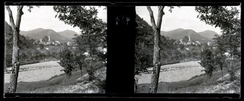 Gita a Montoggio. Veduta tra gli alberi (originale)