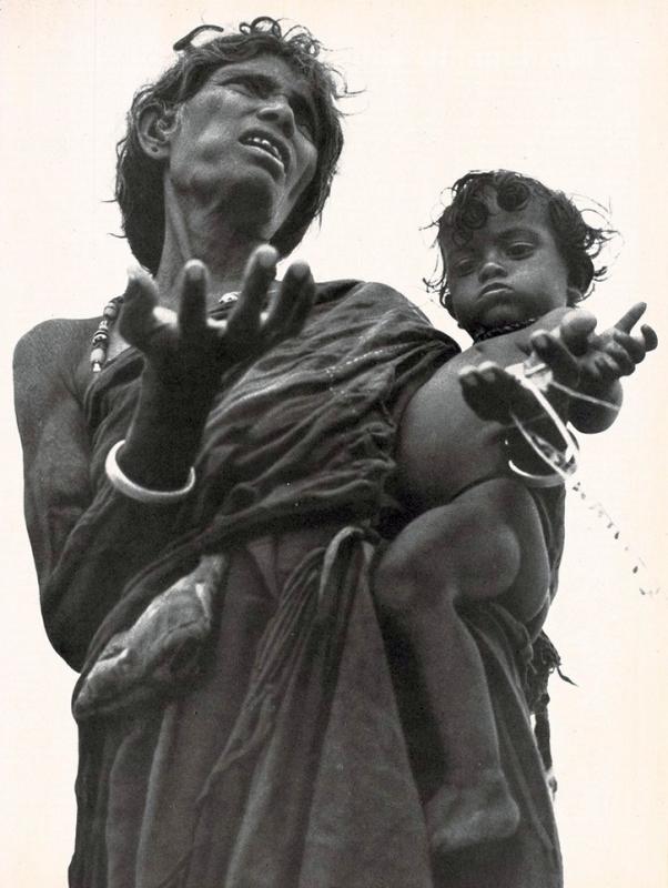 Una fotografia dell'artista svizzero Werner Bischof, settembre - ottobre 1958, anno VI, n. 5, p. 51