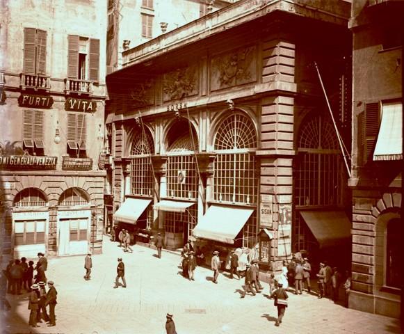 Piazza Banchi. Vecchia Borsa (taglio)