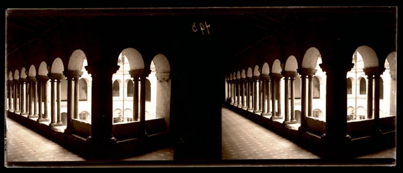 Cattedrale di San Lorenzo. Chiostro (originale)