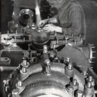 Montaggio di un compressore frigorifero alla Termomeccanica - p. 39