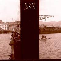 Partita di pallanuoto nel porto di Genova (originale)