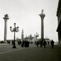 Piazzetta. Colonne di San Marco e del Leone (taglio)