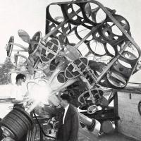 Il grande forno solare dell'istituto di tecnologia della California installato a Caltech, novembre - dicembre 1960, anno VIII, n. 6, p. 33