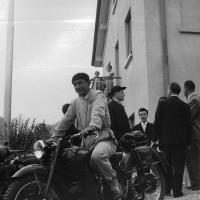 Moto Guzzi - visita dell'arcivescovo Giuseppe Siri