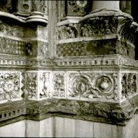 Cattedrale di San Lorenzo. Particolare della facciata (taglio)