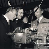 Motoguzzi - visita dell'arcivescovo Giuseppe Siri