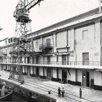 Davanzali della Darsena di Genova sui quali si aprono le porte delle celle autorefrigerate - p. 40