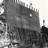L'impostazione di una moderna corvetta nel cantiere della Navalmeccanica di Castellammare di Stabia nel 1954 - p. 68