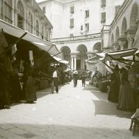 Mercato Orientale interno (taglio)