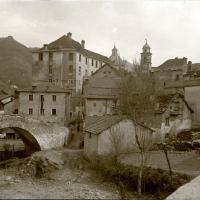 Rossiglione. Ponte vecchio e chiesa (taglio)