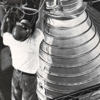 Il motore a razzo H-1 della North American Aviation della potenza di 85.000 kg di spinta, luglio - agosto 1959, anno VII, n. 4, p. 11