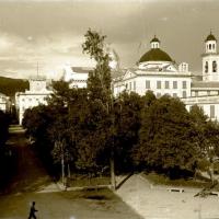 Chiavari. Chiesa Nostra Signora dell'Orto e giardini (taglio)
