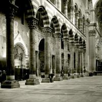 Cattedrale di San Lorenzo. Interni (taglio)