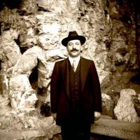 Ritratto maschile (taglio)