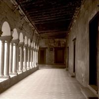 Cattedrale di San Lorenzo. Chiostro (taglio)