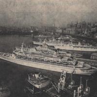 Navi Costa ormeggiate nel porto di Genova, p. 1