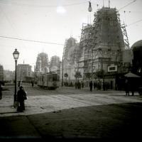 Facciata in costruzione dell'Esposizione (taglio)