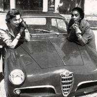 Indossatrici e "Giulietta" sprint,  luglio 1954, anno II, n. 4 - p. 72