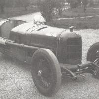 La vettura da corsa Alfa Romeo di tipo 'P. 2'. - p. 36