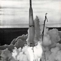 Il lancio del "Thor-Able II" che ha messo in orbita il satellite meteorologico "Tiros I", maggio - giugno 1960, anno VIII, n. 3, p. 51