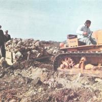 Un trattore TCA/70, utile per le rimozioni leggere - p. 51